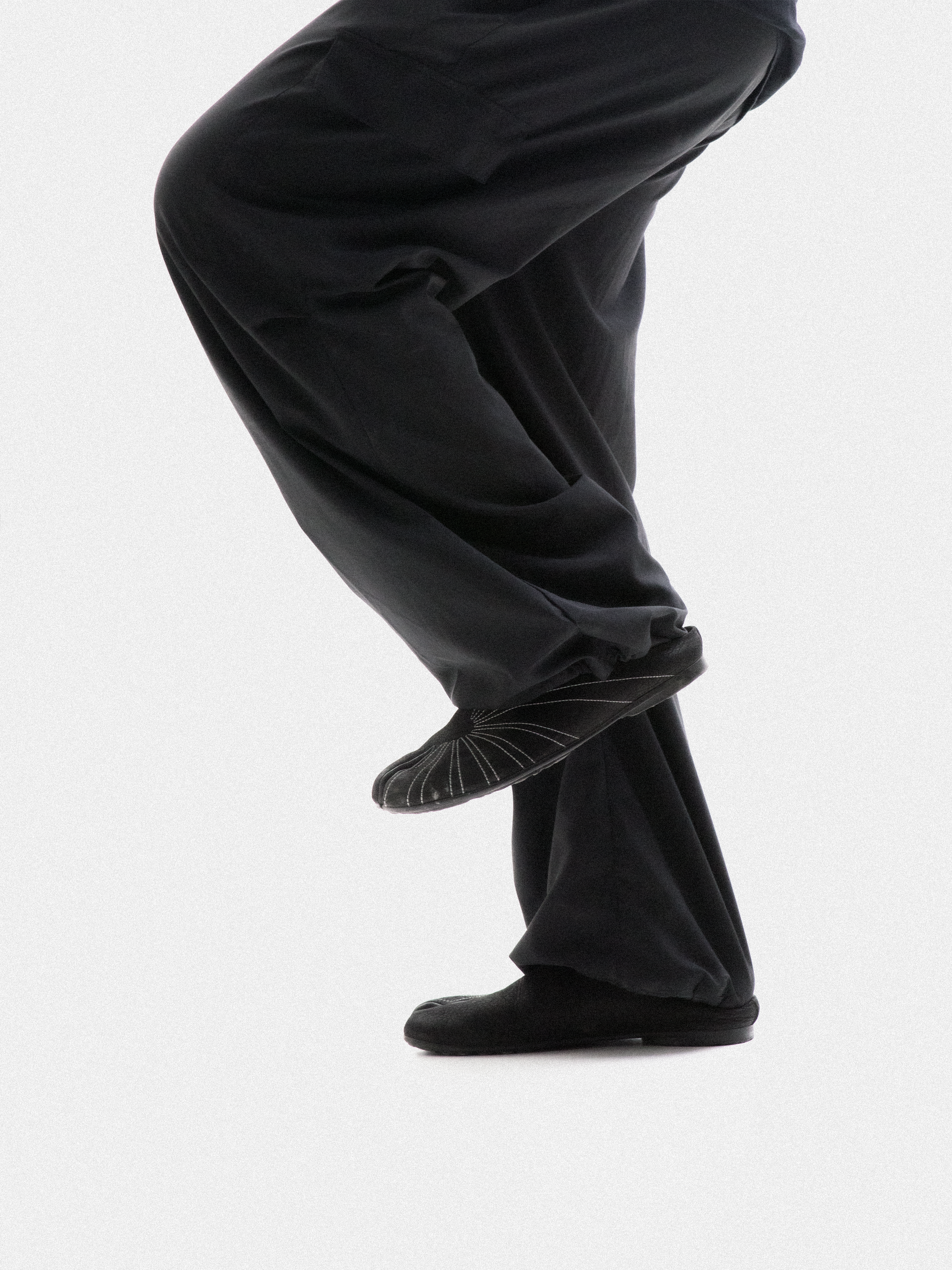 [SHINE] TABI CLOG-BLACK