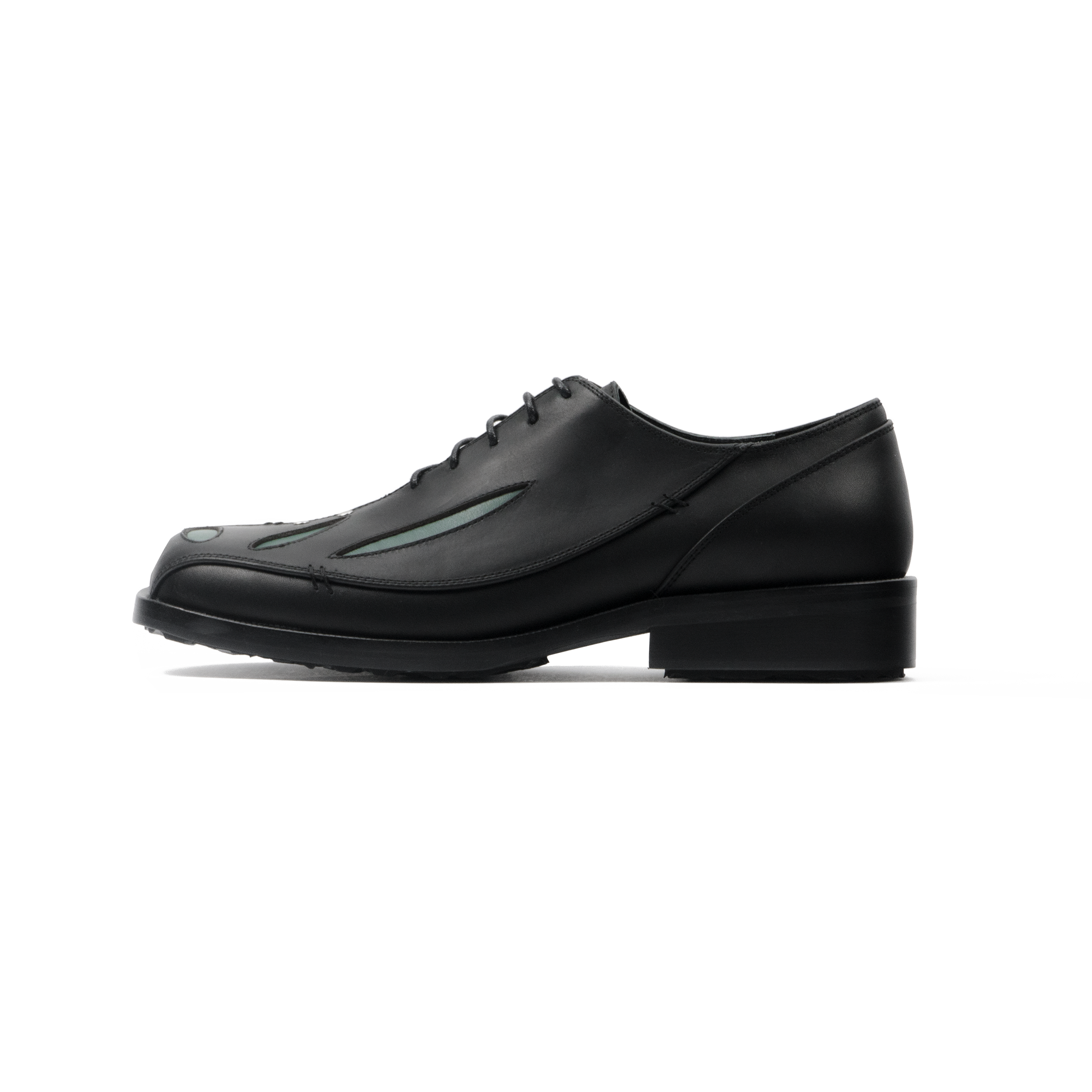 DERBY 01 BLACK