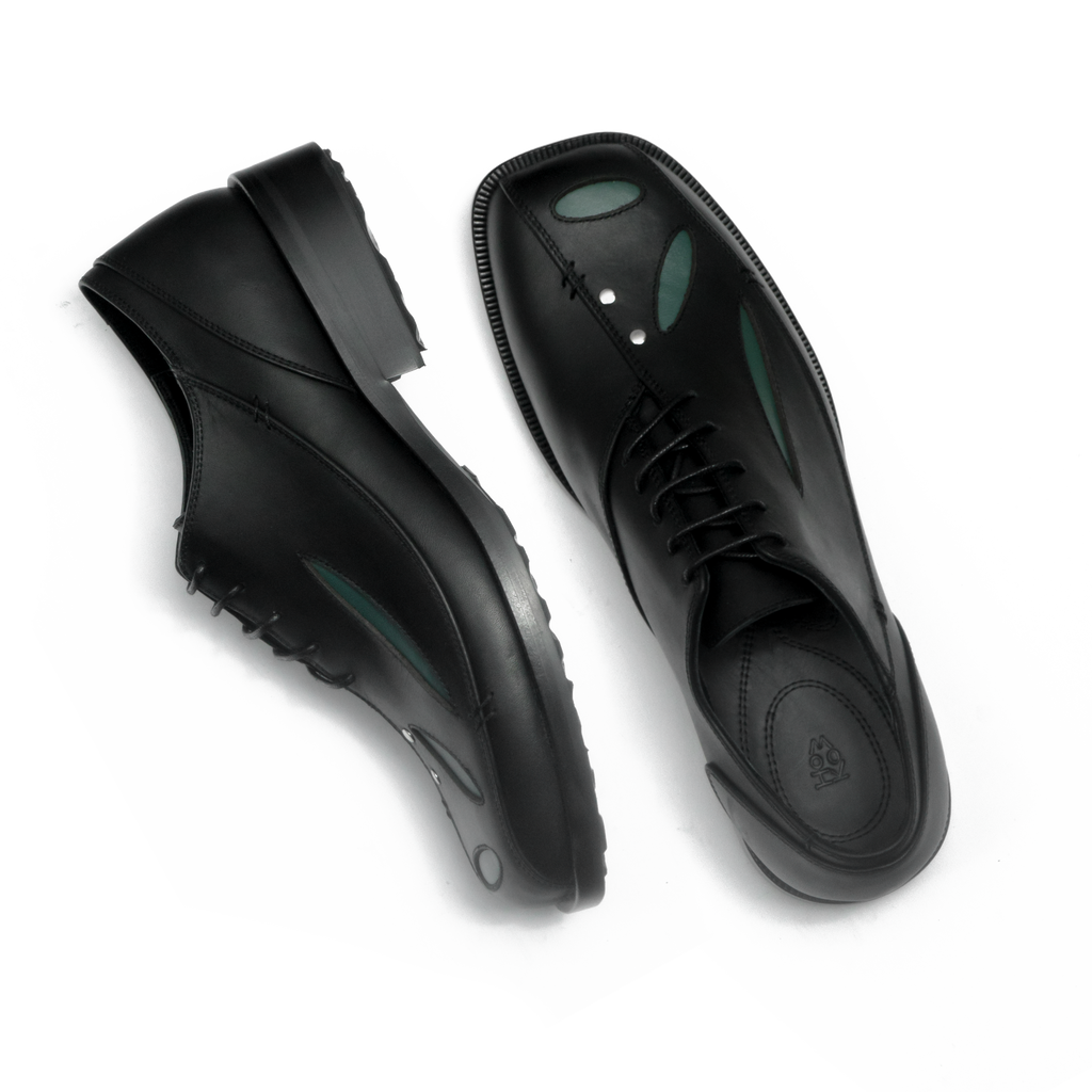 DERBY 01 BLACK