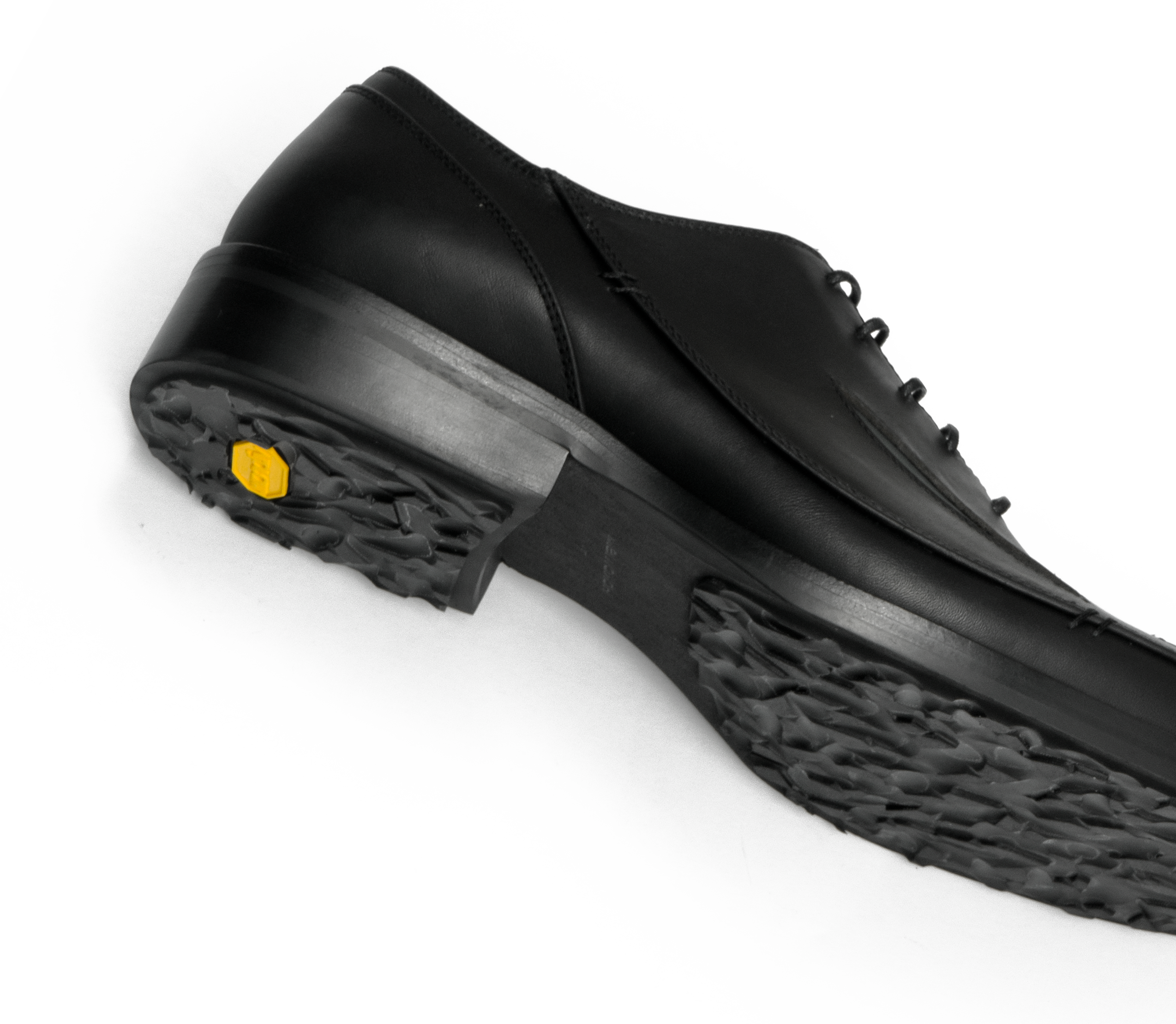 DERBY 01 BLACK
